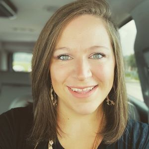 Meet your Posher, Courtney